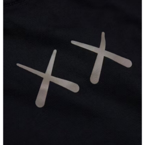 KAWS x Uniqlo UT Short Sleeve Graphic T-shirt (US Sizing) - Picture 3 of 3